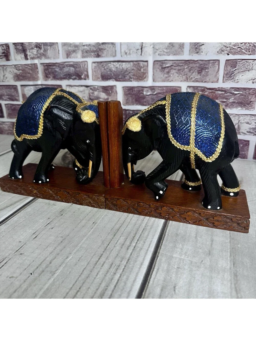 Vintage Elephant Bookends Hand Carved Wood Lovely Detailed Circus ~ Rare